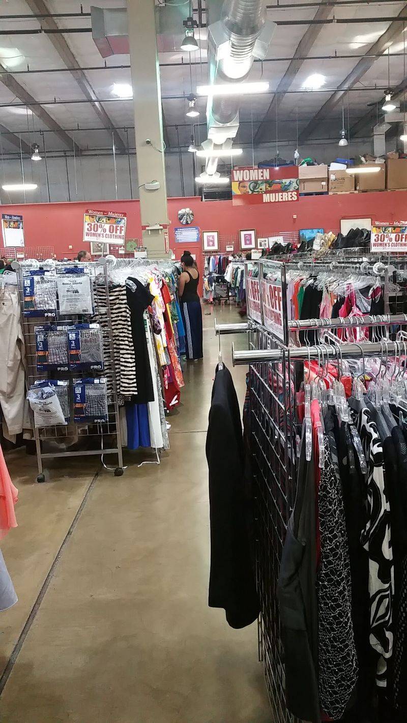 Designer Dress That Looks Brand New Designer Dress That Looks Brand New