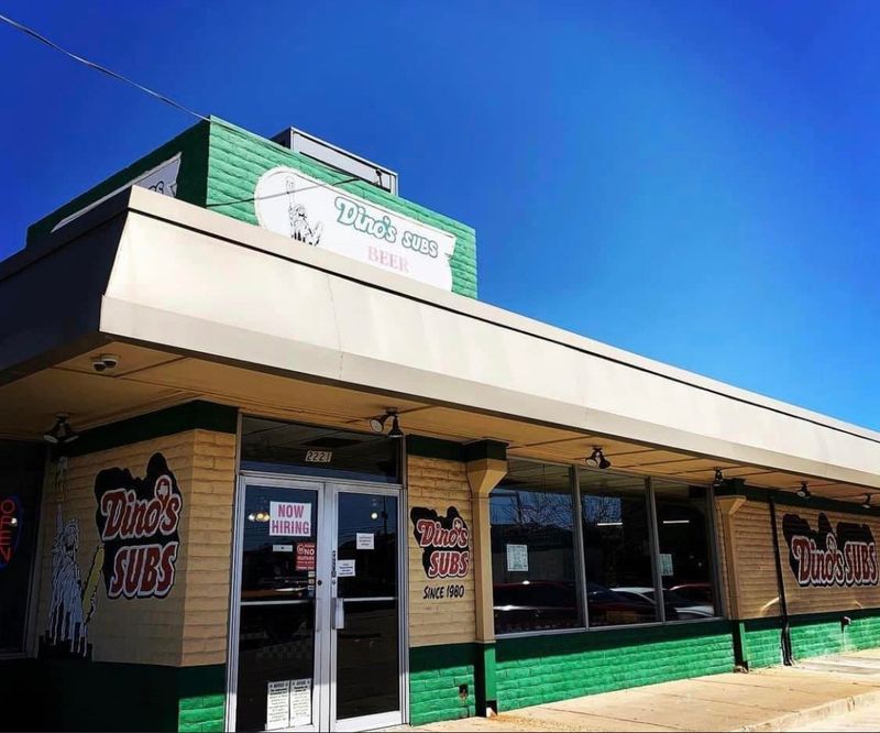 Dino's Subs (Arlington)