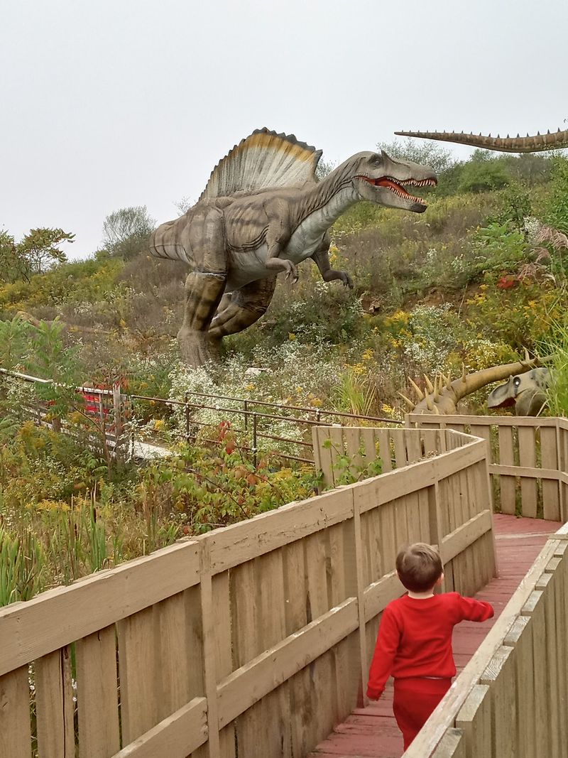 Dinosaurs Big Enough To Stop Kids In Their Tracks Dinosaurs Big Enough To Stop Kids In Their Tracks