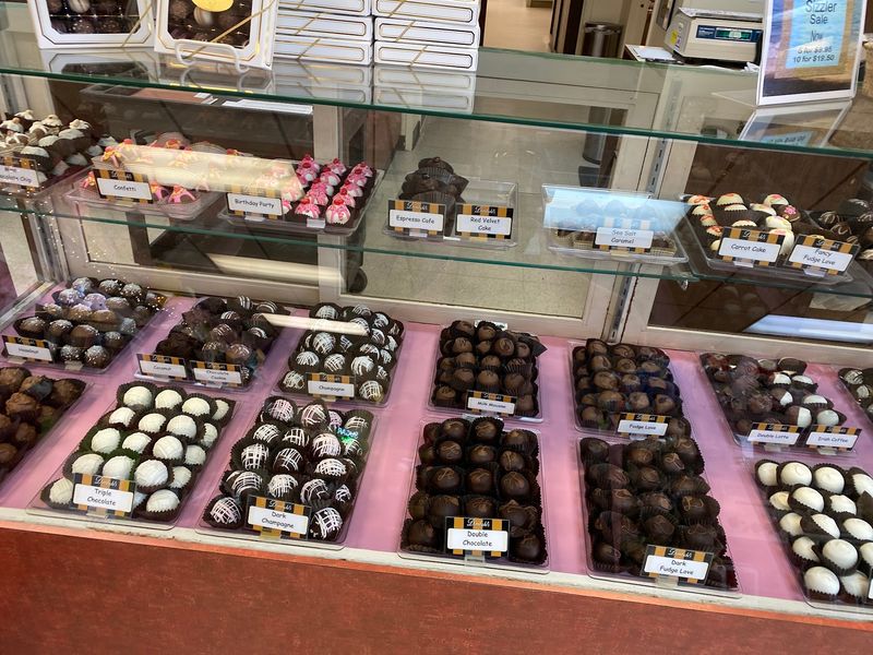 Dinstuhls Fine Candies, Memphis