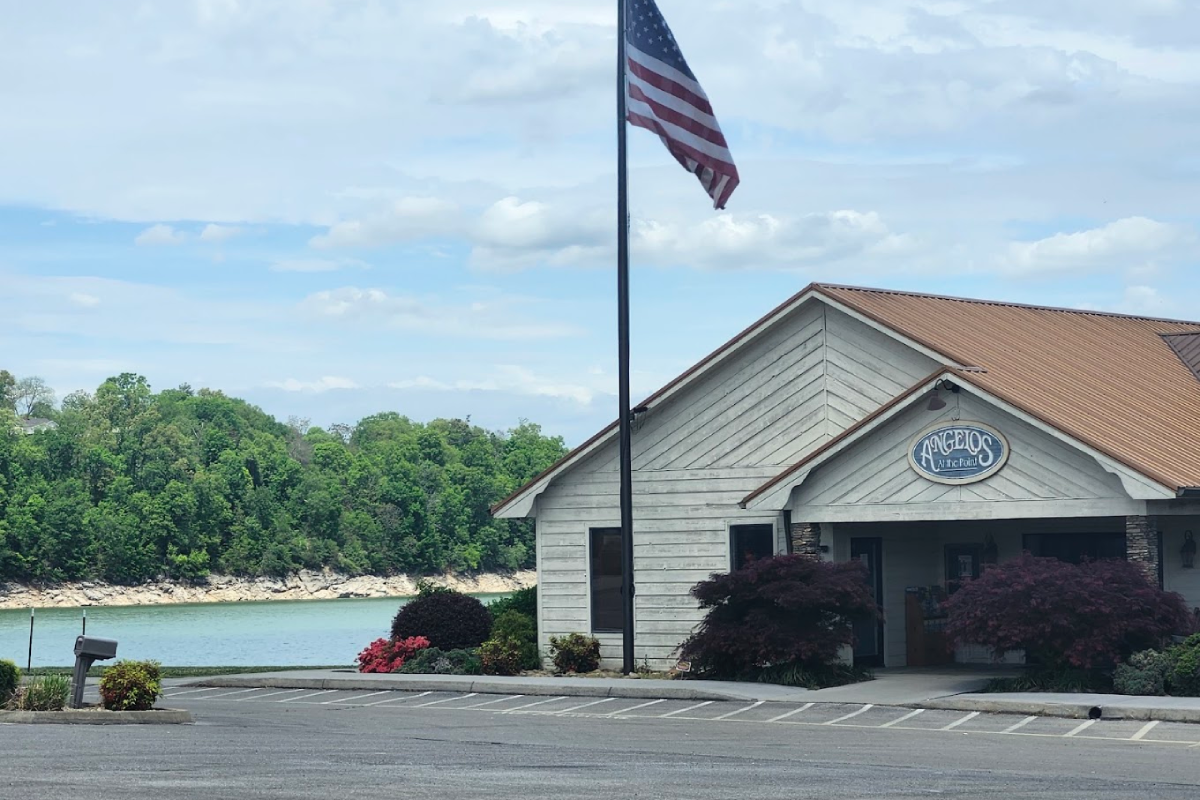 Discover This Hidden Tennessee Restaurant With Stunning Douglas Lake Views