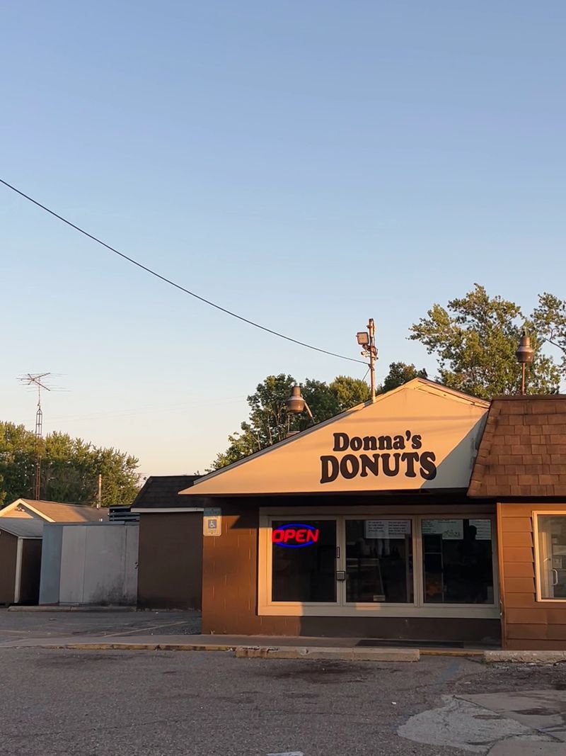 Donna's Donuts - Flint Donna's Donuts - Flint