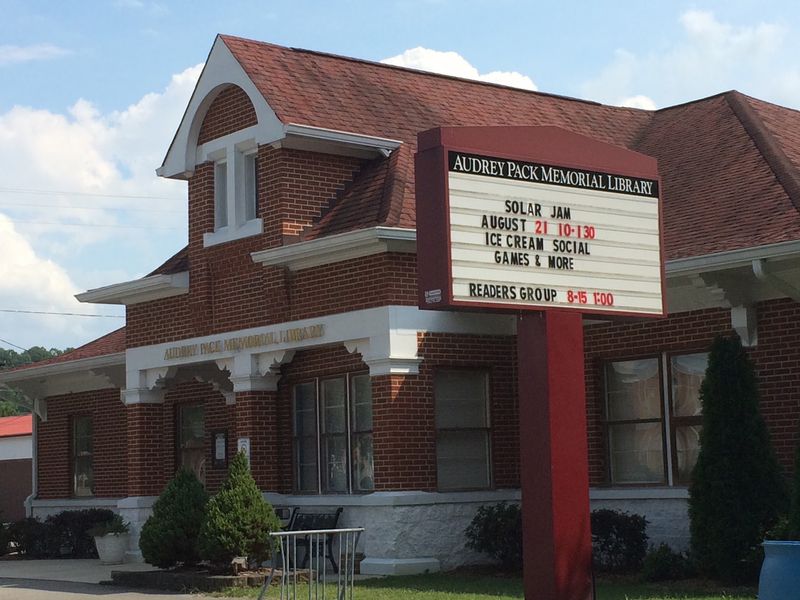 Downtown Spring City Keeps Things Small, Local, and Refreshingly Unhurried