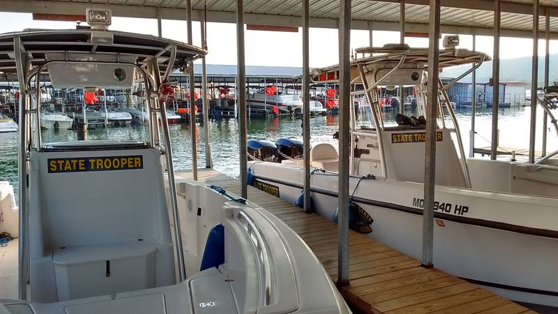 Easy Boat Access For A Mid-Lake Meal