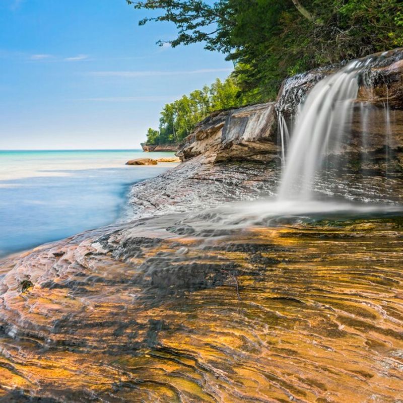 Elliot Falls