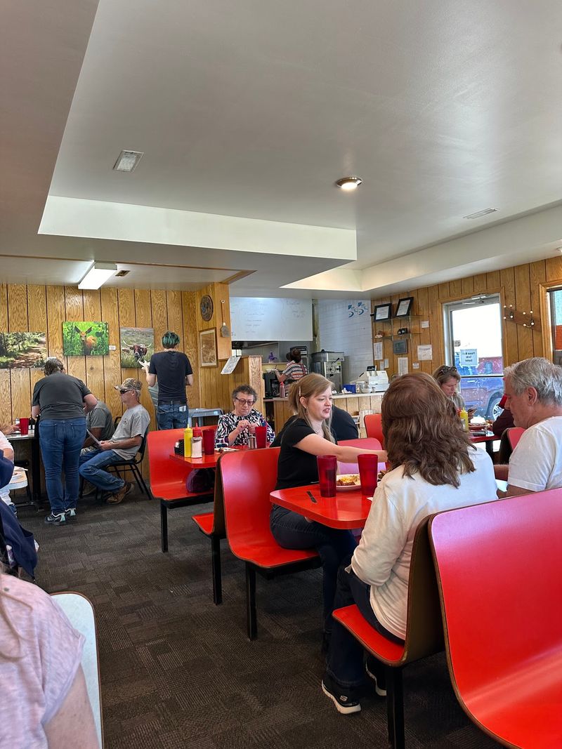 George's Drive Inn (Walsenburg) George's Drive Inn (Walsenburg)