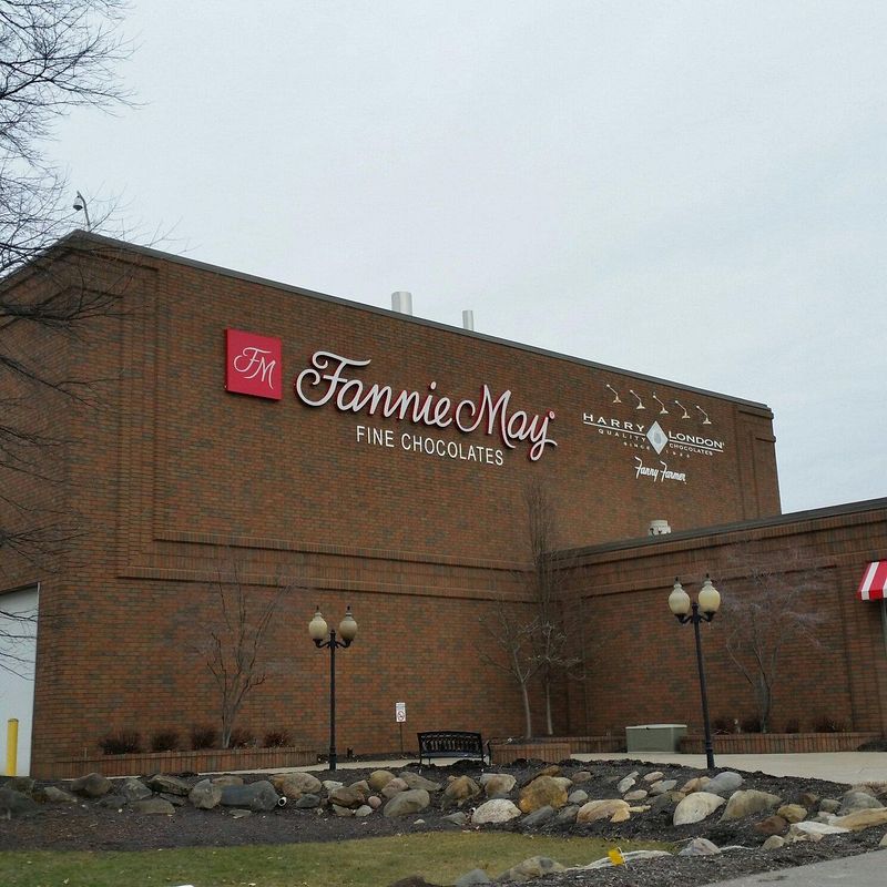 Fannie May Chocolate Factory, North Canton Fannie May Chocolate Factory, North Canton