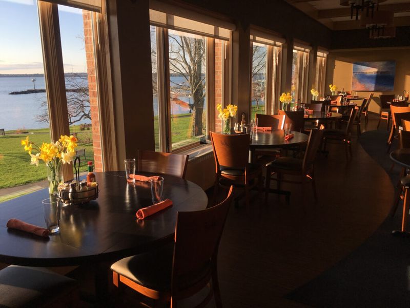 Farm-to-Table Dining Scene