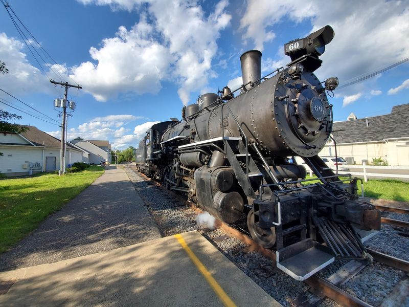 Festival Hopper - Black River & Western Railroad, Flemington