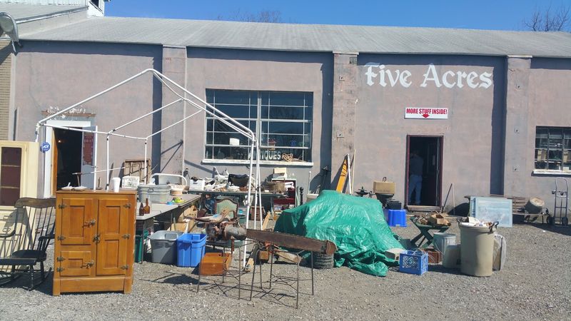 Five Acres Flea Market - Belvidere