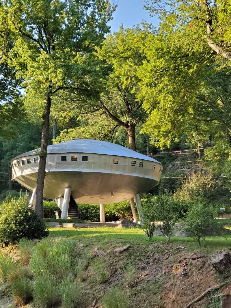 Flying Saucer House, Signal Mountain Flying Saucer House, Signal Mountain