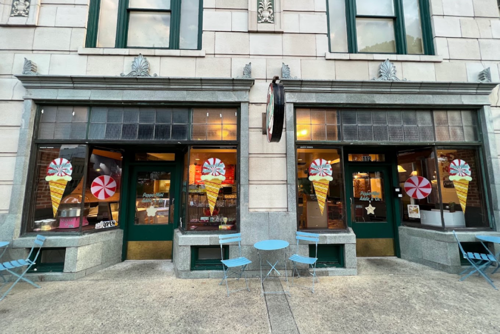 Follow Tennessee's Sweetest Trail to These 12 Chocolate and Candy Stops