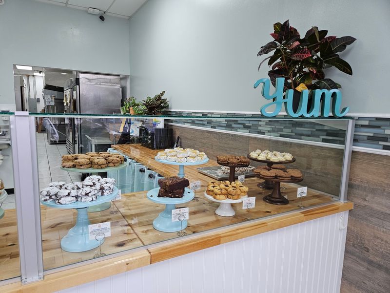 Food of Life Bakeshop (League City)