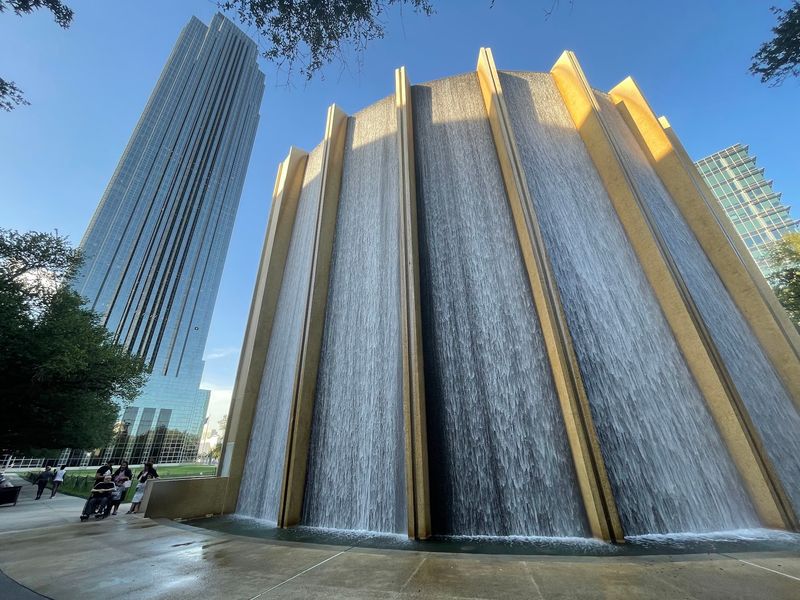 Free Entertainment That Rivals Houston's Paid Attractions Free Entertainment That Rivals Houston's Paid Attractions