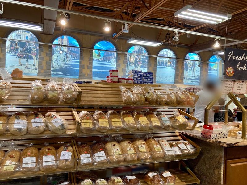 Fresh Bread Changes the Pace of the Whole Store