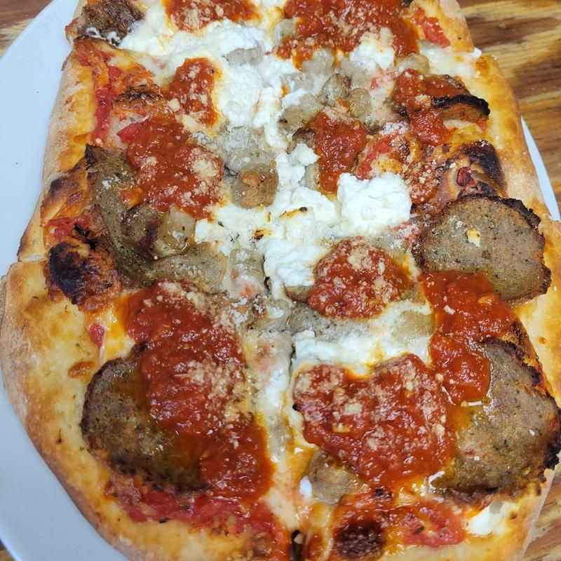 Fresh Bread and Thin-Crust Pizza Start With the Same Beloved Dough