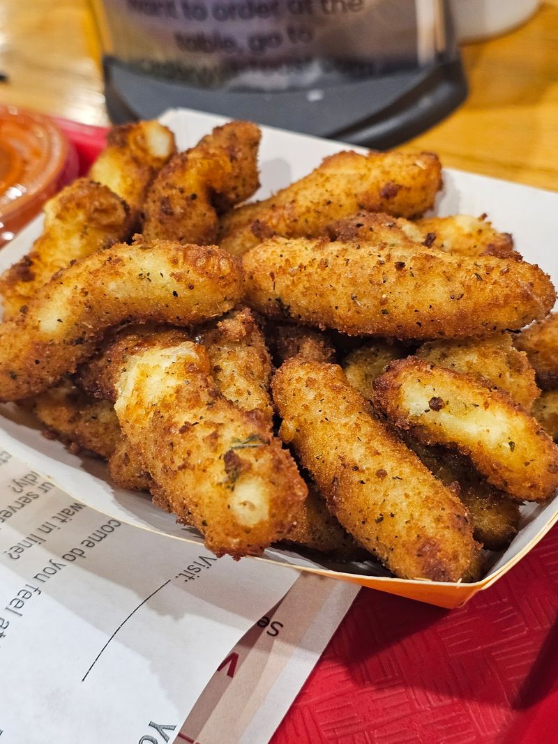 Fresh Cheese Curds and Dairy Shop Favorites Fresh Cheese Curds and Dairy Shop Favorites