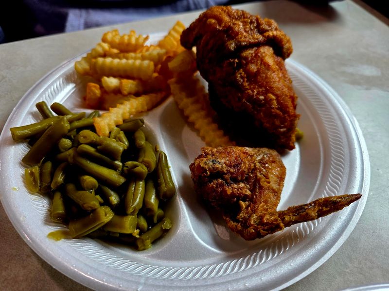 Fried Chicken That Steals The Spotlight Fried Chicken That Steals The Spotlight
