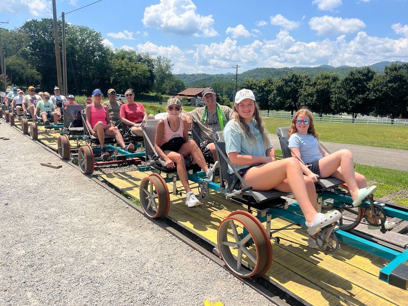 Friendly Guides Keep the Ride Easy and Fun Friendly Guides Keep the Ride Easy and Fun