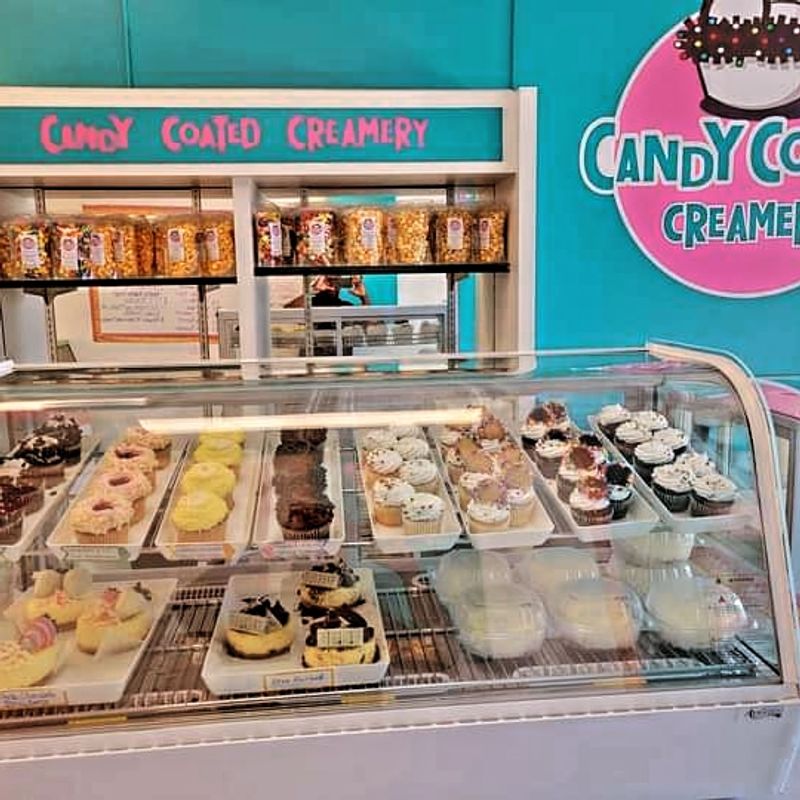 Friendly Service Gives the Sweets a Stronger Finish