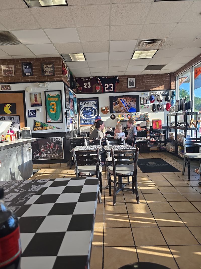 Friendly Service Makes The Meal Better Friendly Service Makes The Meal Better
