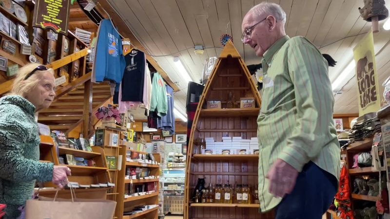 Friendly Staff And A Browse-All-Afternoon Atmosphere Friendly Staff And A Browse-All-Afternoon Atmosphere