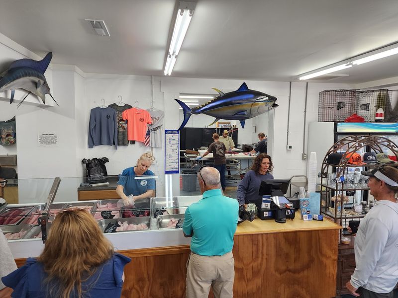 Friendly Staff Make The Line Better Friendly Staff Make The Line Better