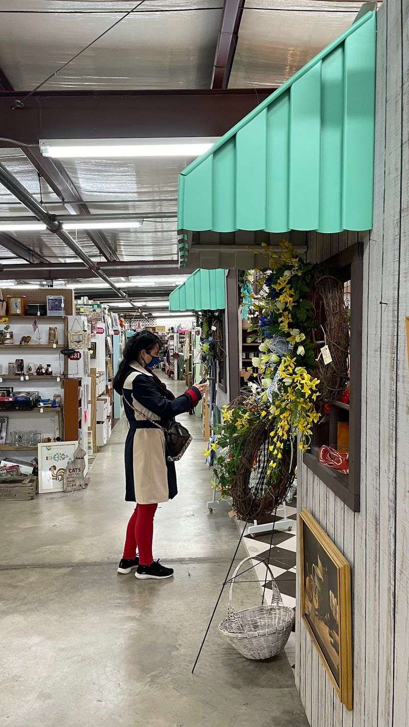 Friendly Staff and a Clean Space Make the Visit Easier Friendly Staff and a Clean Space Make the Visit Easier