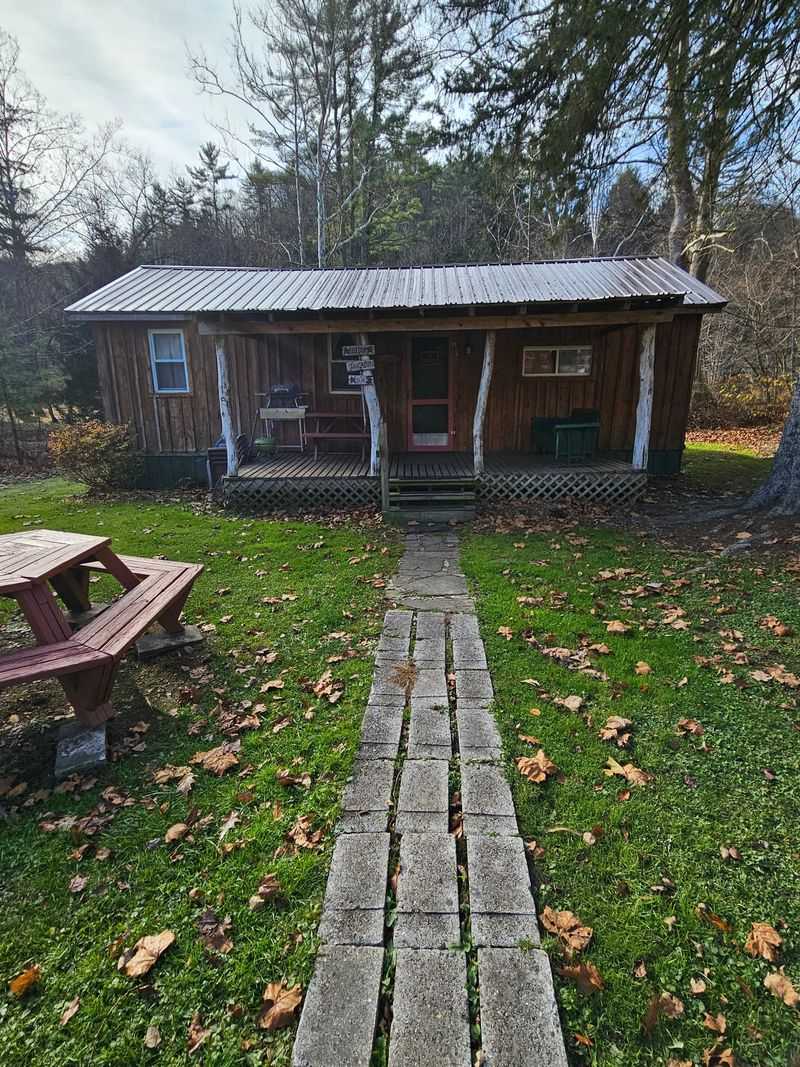 Friendly owners who make guests feel welcome Friendly owners who make guests feel welcome