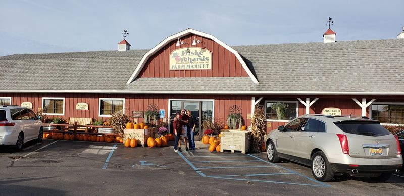 Friske Farm Market - Ellsworth Friske Farm Market - Ellsworth