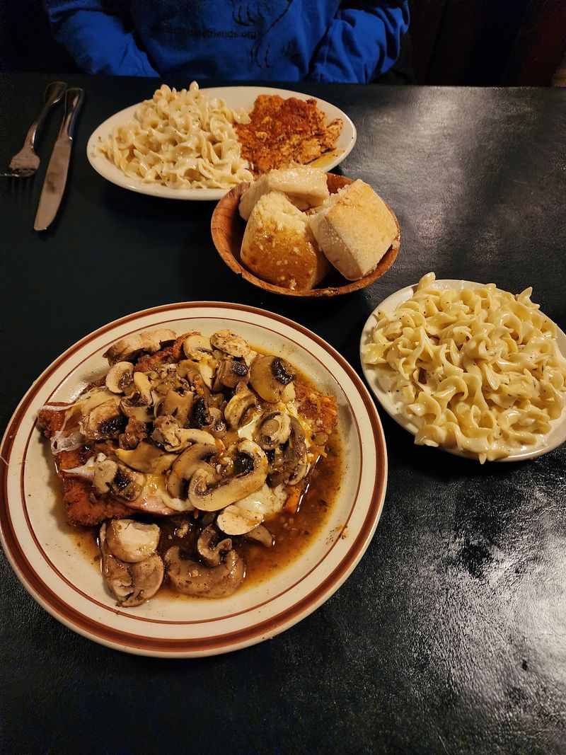 Generous Portions Make It Easy to Leave Completely Satisfied Generous Portions Make It Easy to Leave Completely Satisfied