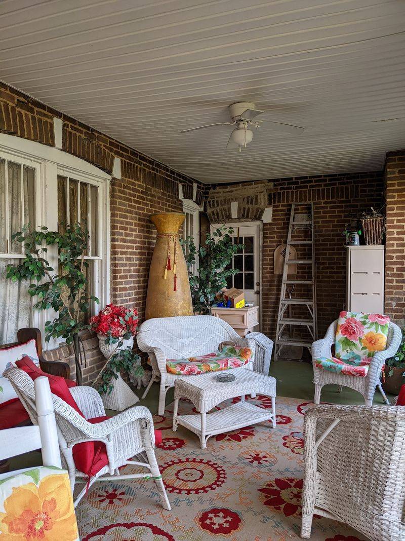 Ghost Hunters Come Here Hoping to Experience It for Themselves