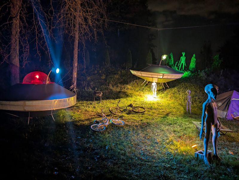 Giant Props and a Vortex Tunnel