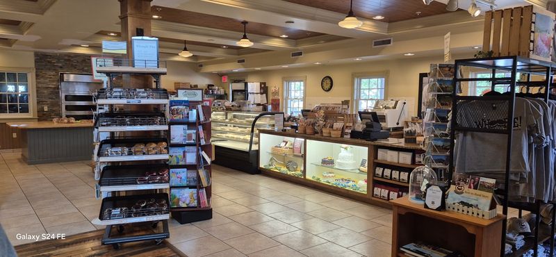 Gifts, Local Goods, And A Family-Friendly Stop