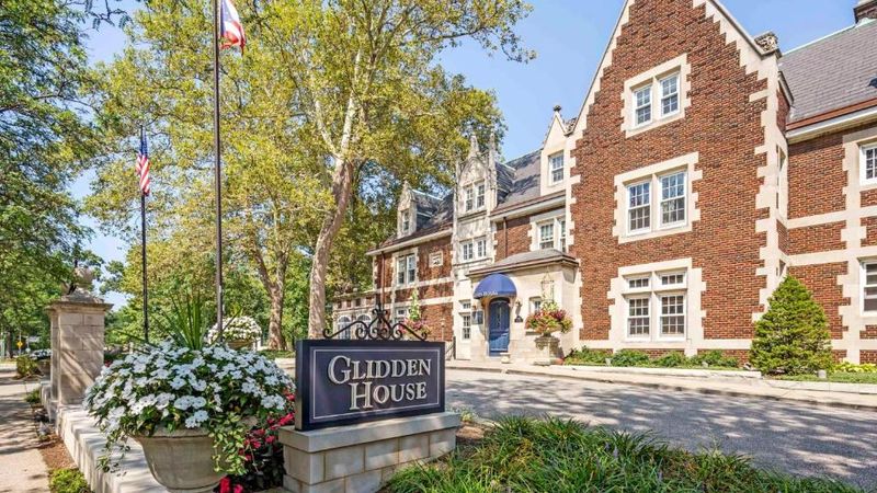 Glidden House