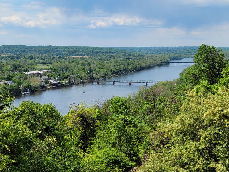 Goat Hill Overlook Trail - Lambertville