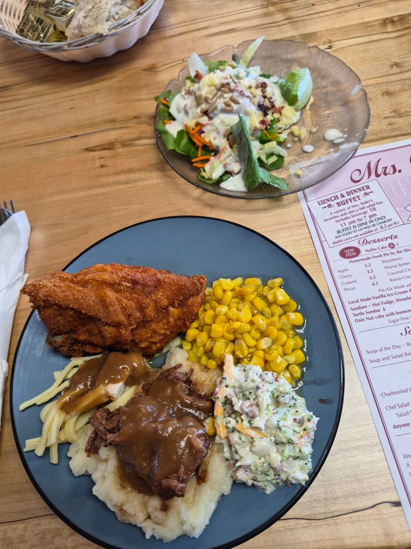 Good Value In A Popular Amish Buffet Good Value In A Popular Amish Buffet