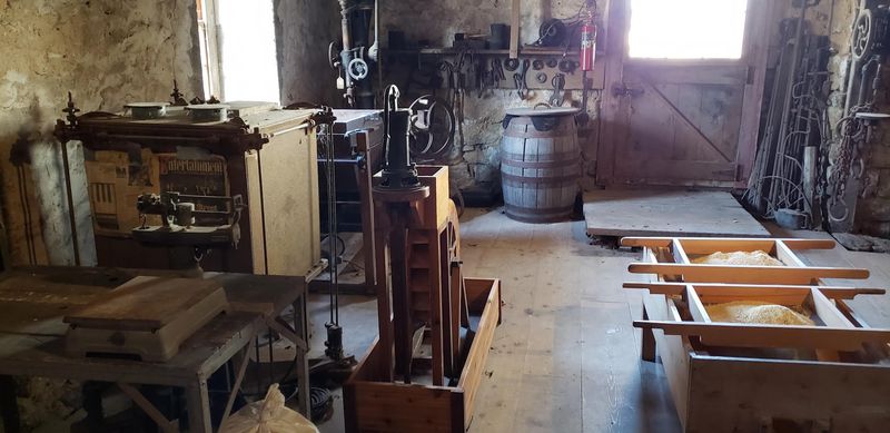 Guided Tours That Make The Past Easy To Understand