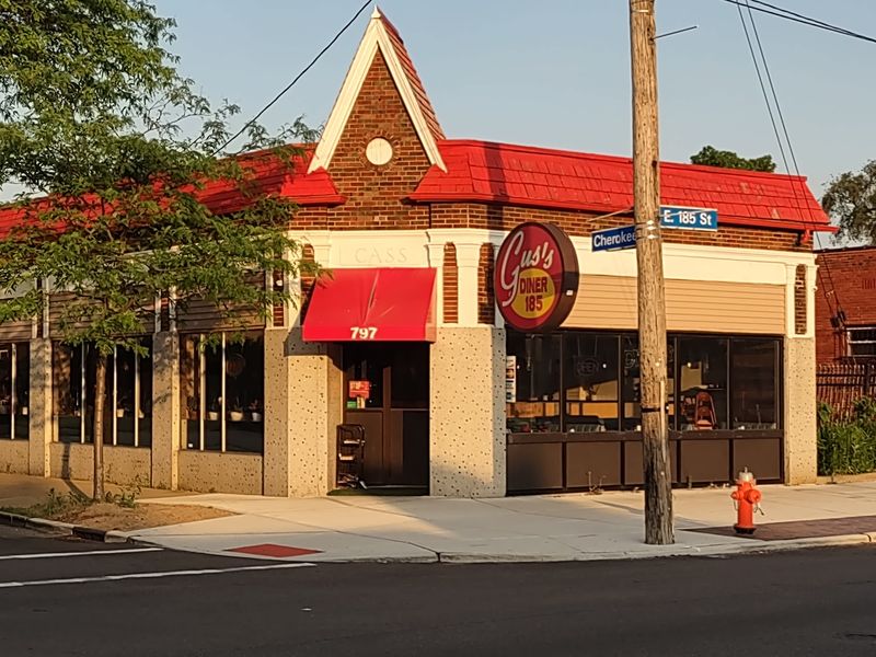 Gus’s Diner 185 - Cleveland