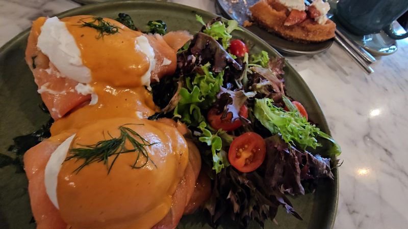 Hatch 44 Cafe, Metuchen