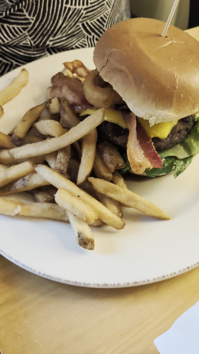 Hearty Burgers and Comfort Food Make the Drive Worthwhile