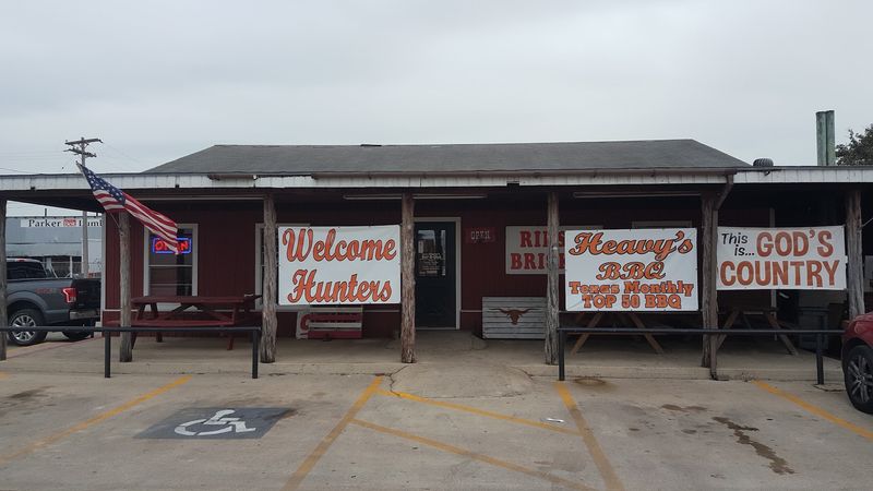 Heavy's Bar B Que (Hondo)