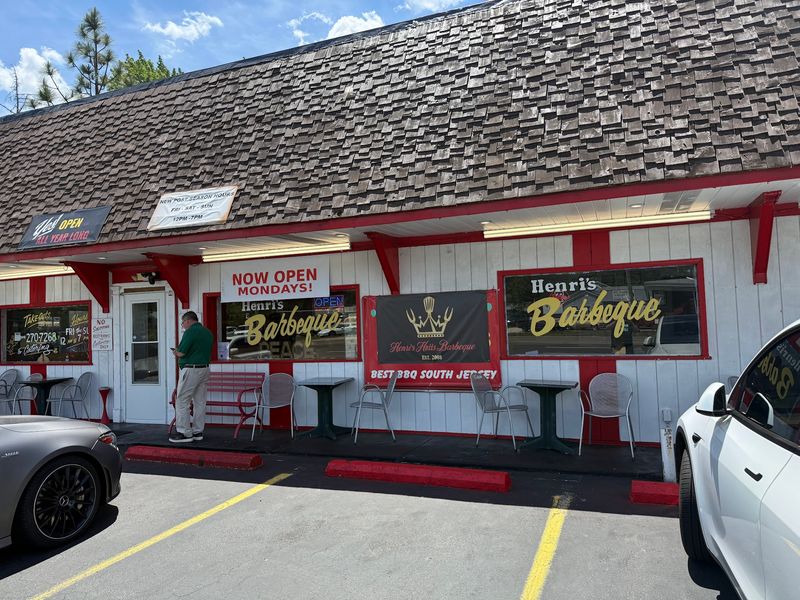 Henri's Hotts Barbeque, Folsom Henri's Hotts Barbeque, Folsom