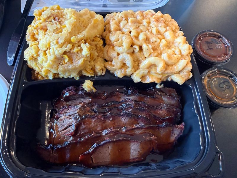 Henri's Hotts Barbeque - Hammonton Henri's Hotts Barbeque - Hammonton