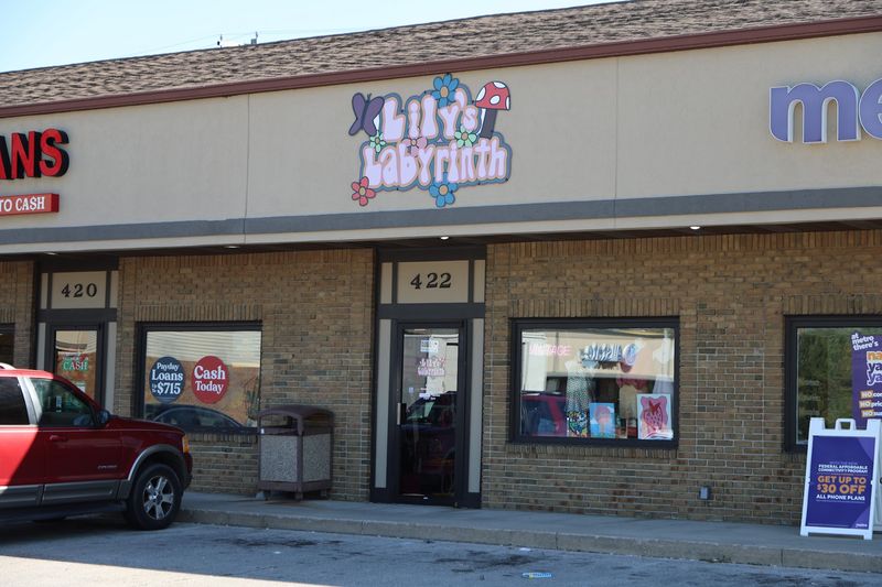A Muncie Shop With Real Indiana Thrifting Pull A Muncie Shop With Real Indiana Thrifting Pull