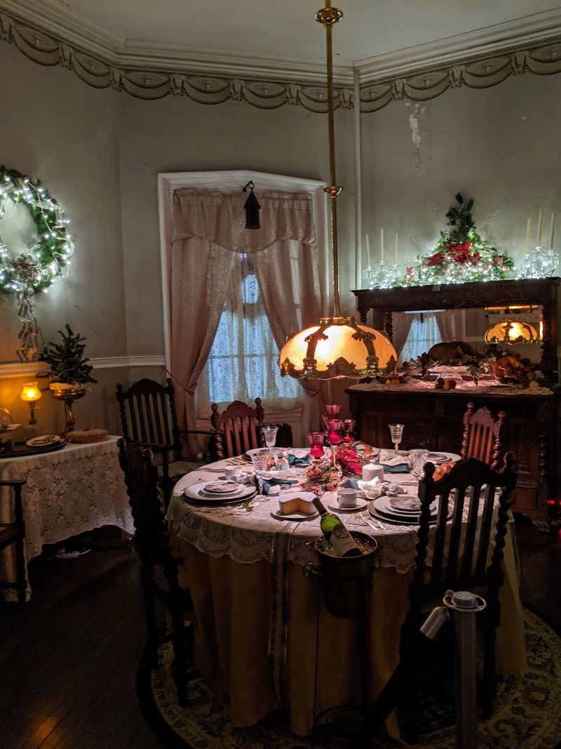Holiday Magic at Christmastime Holiday Magic at Christmastime