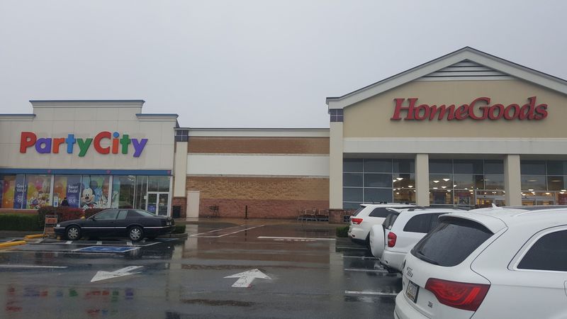 HomeGoods - Lancaster HomeGoods - Lancaster