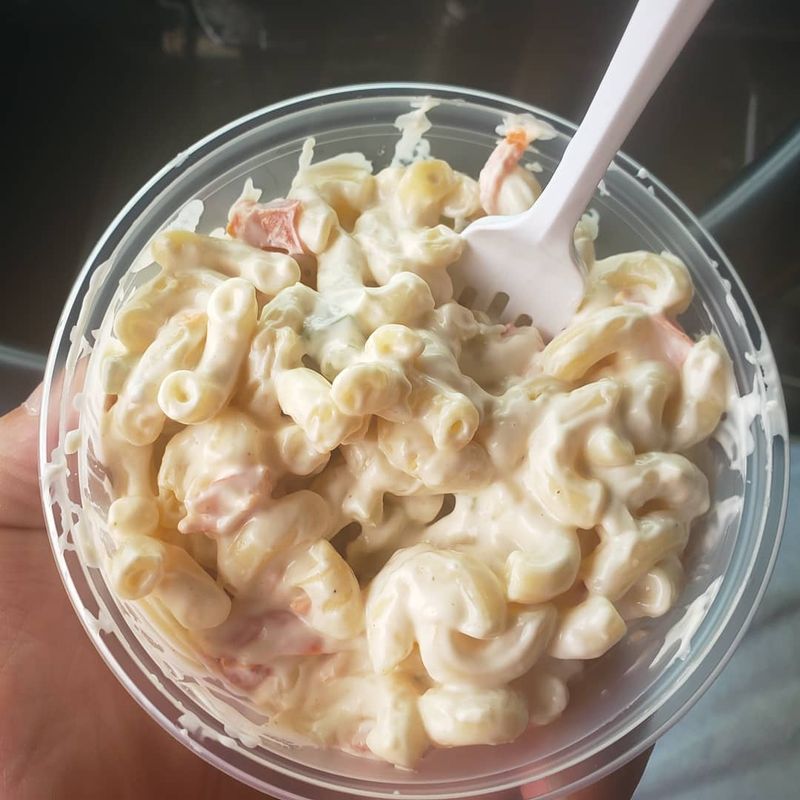 Homemade Pasta and Hot Entrées Turn Lunch Into Dinner