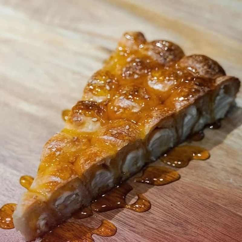 Honeycomb Bread Deserves a Plate Honeycomb Bread Deserves a Plate