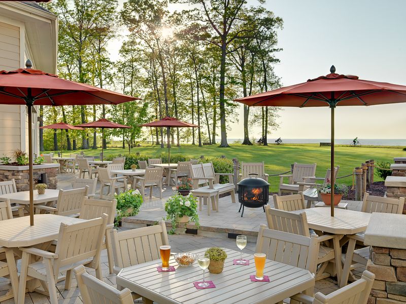 Horizons Restaurant & Lounge, The Lodge at Geneva on the Lake Horizons Restaurant & Lounge, The Lodge at Geneva on the Lake